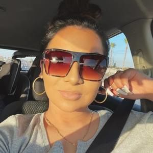 Meet your Posher, Daniela